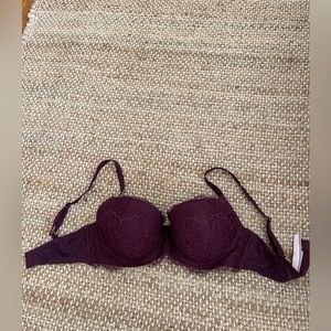 Victoria’s Secret purple lace bra 32DD